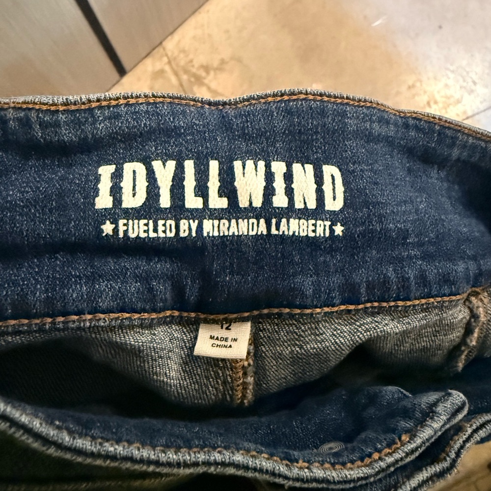 Idyllwind Dark Blue Flared Jeans - Picture 5 of 6